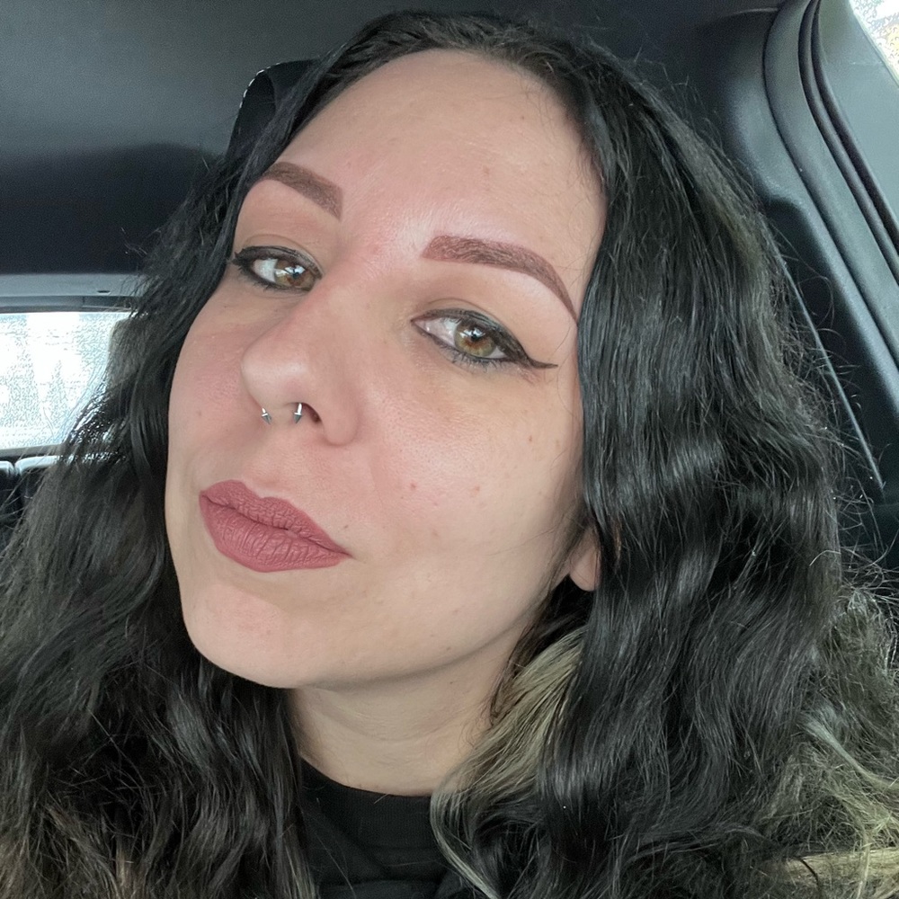 Meet your Posher, Melissa